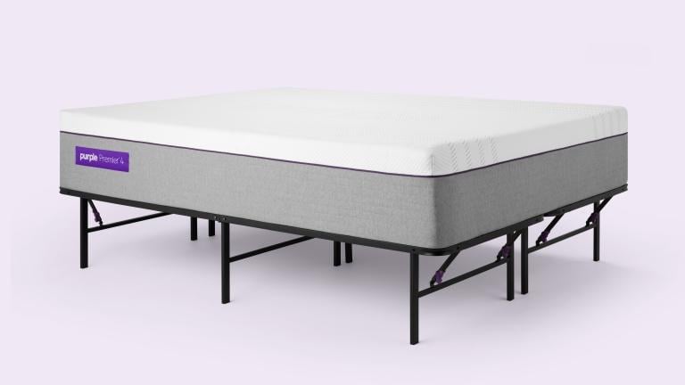 Platform Bed Frame with mattress