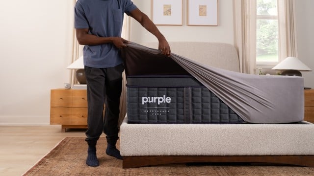 SS sheets gray with talent pulling sheet over corner