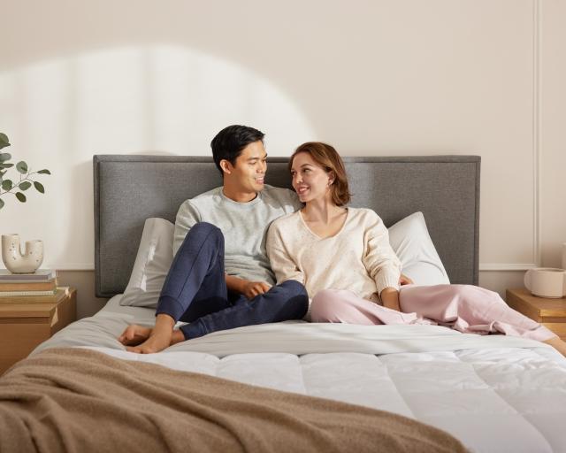 Couple on Purple Bed Set