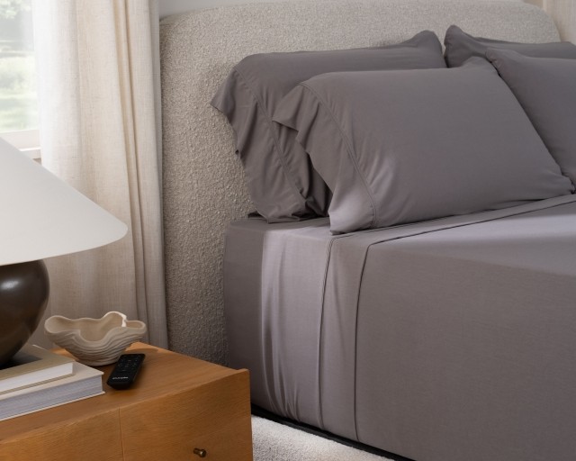 SS sheets gray pillowcases