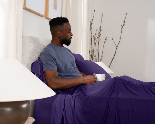 SS sheets deep purple w/ talent in bed