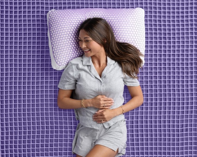 Woman laying on exposed GelFlex Grid
