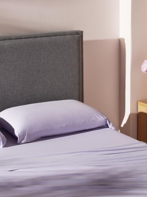 Soft Lilac SoftStretch Sheets Bedroom Set