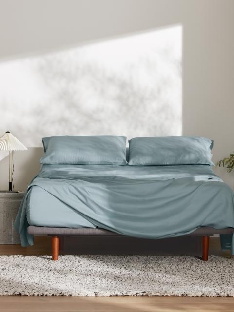 Mattress with Complete Comfort sheets in Misty Blue